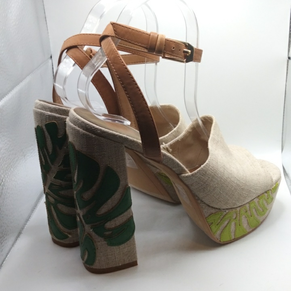 Heels - Picture 4 of 7